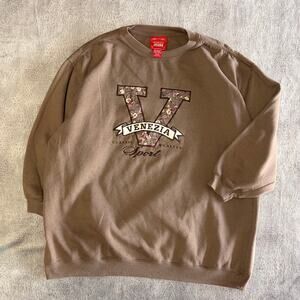 Venezia Embroidered Oversized Crewneck Sweater
